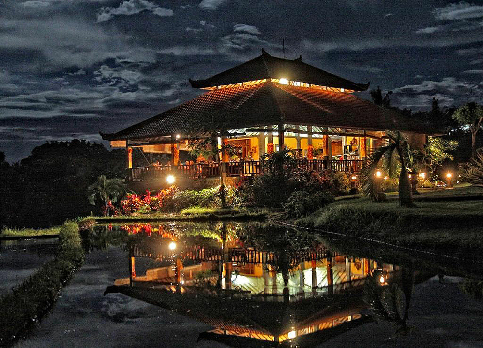 Puri Mangga Sea View Resort And Spa Lovina Dış mekan fotoğraf